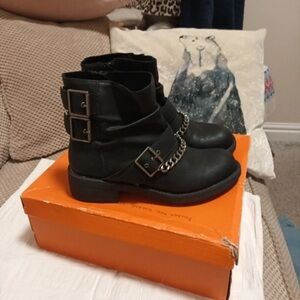 Rocket Dog Black Heeled Boots with Buckle and Chain